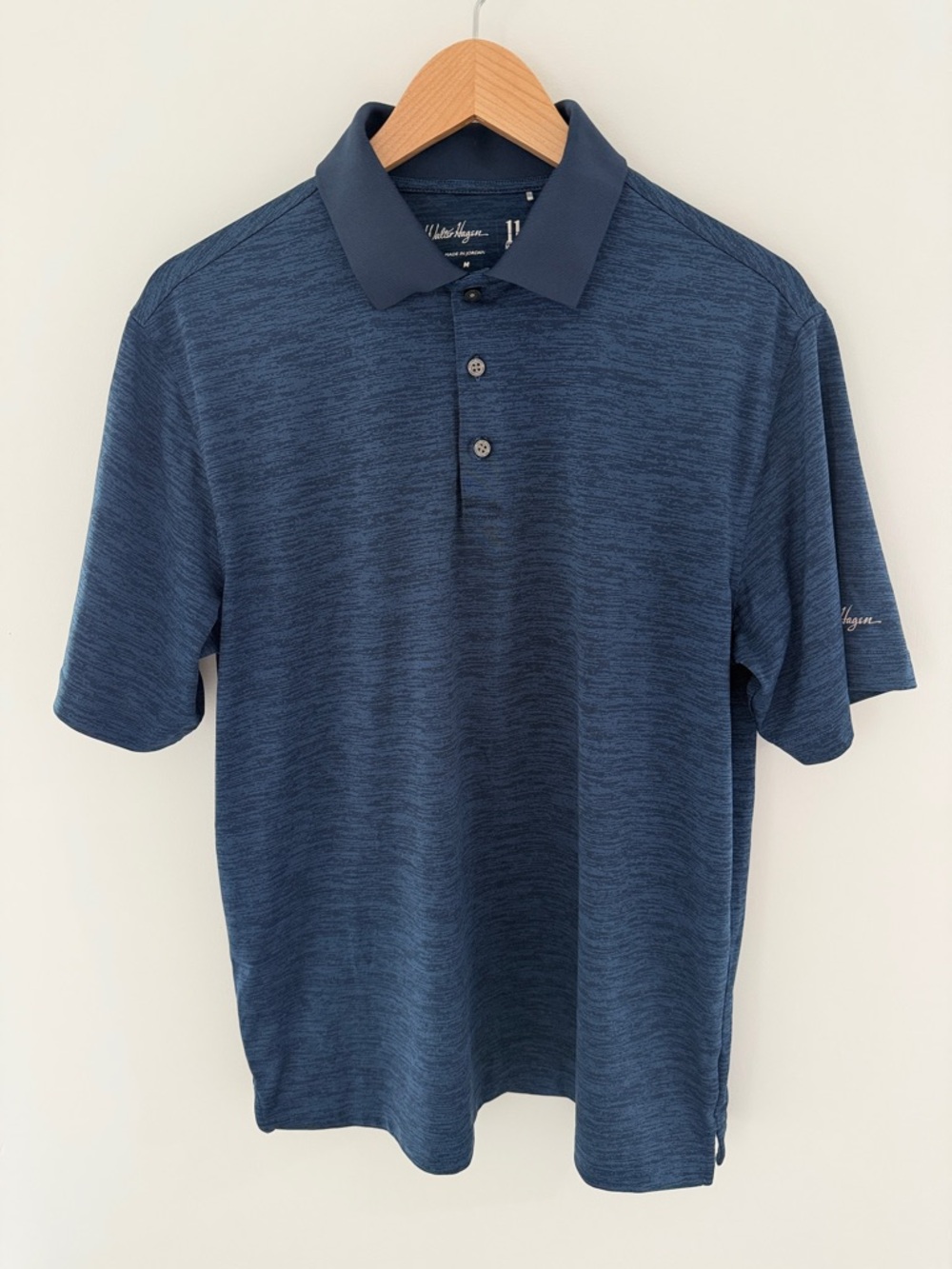 Excellent Condition. Medium Walter Hagen Men’s Polo.